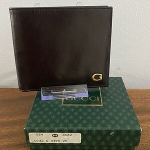 Gucci Men's Dark Brown Leather Wallet with COA and Box